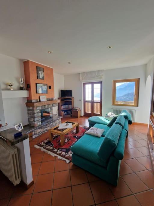 Casa Parido Appartement Livo  Buitenkant foto